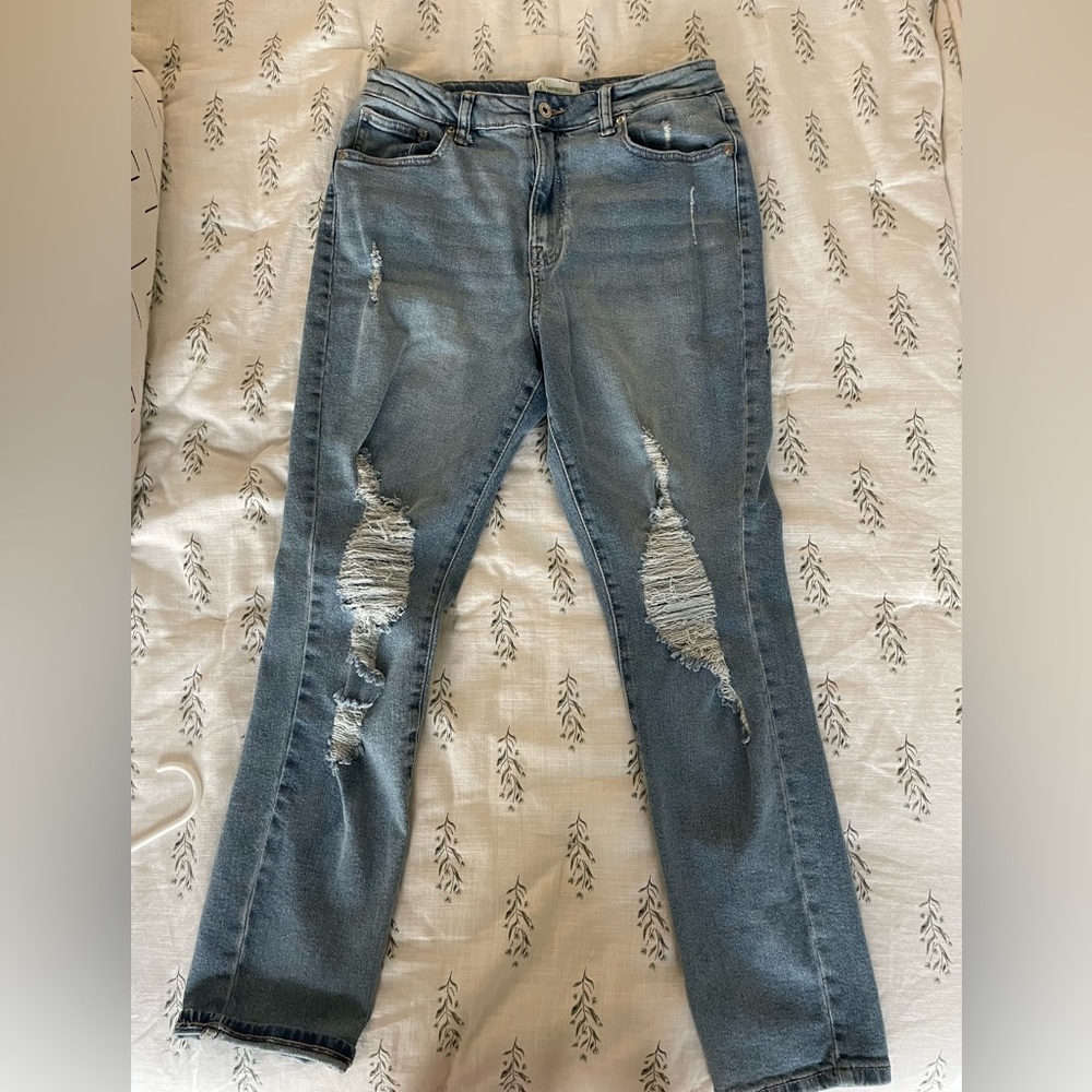 E Generation Womens Mom Jeans. Size 28 (7)